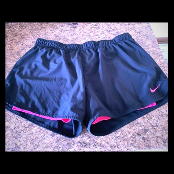 Nike Pants - Ladies XL Nike shorts